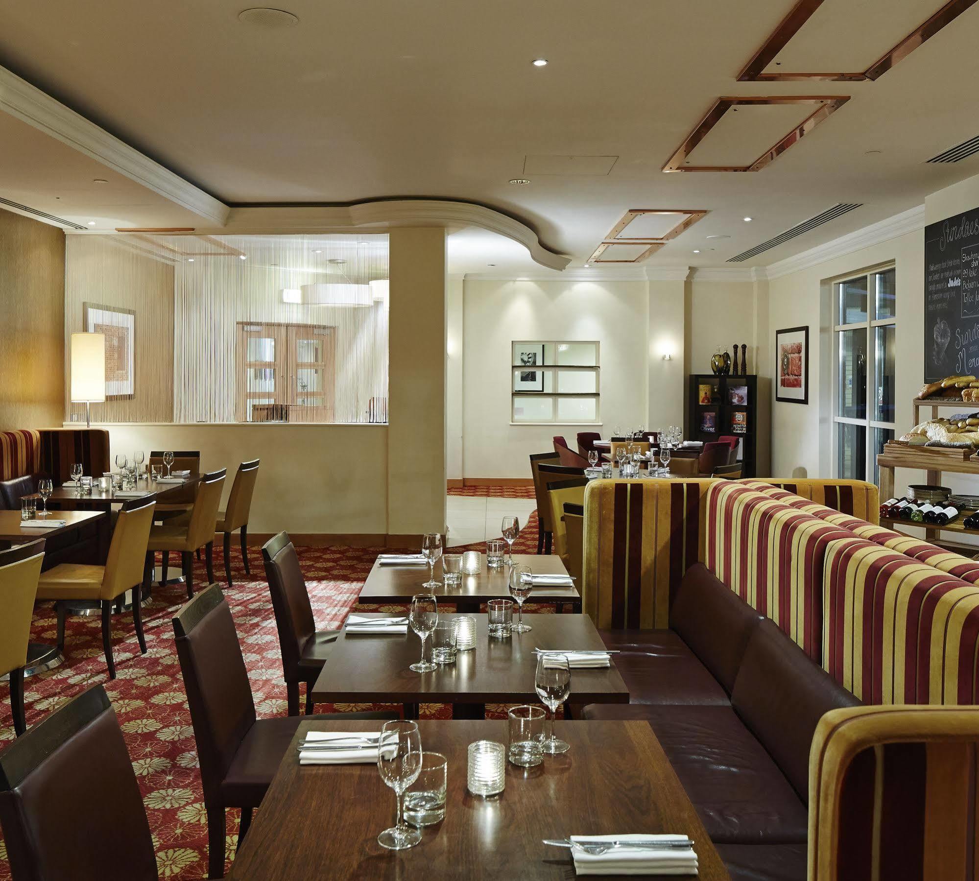 Delta Hotels By Marriott Bexleyheath Eksteriør billede
